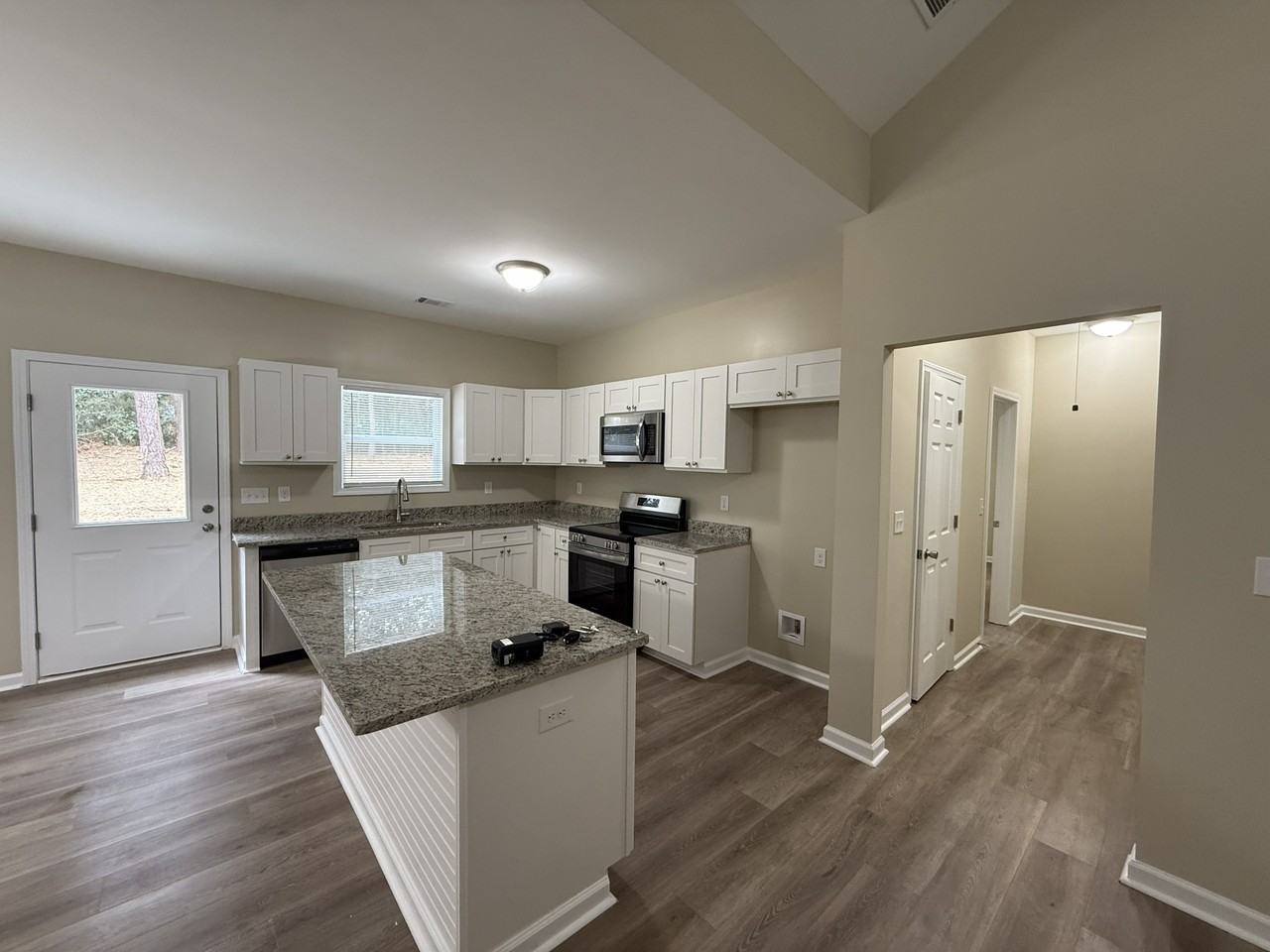 184 N Burson Ave #1 - Photo 2 of 18