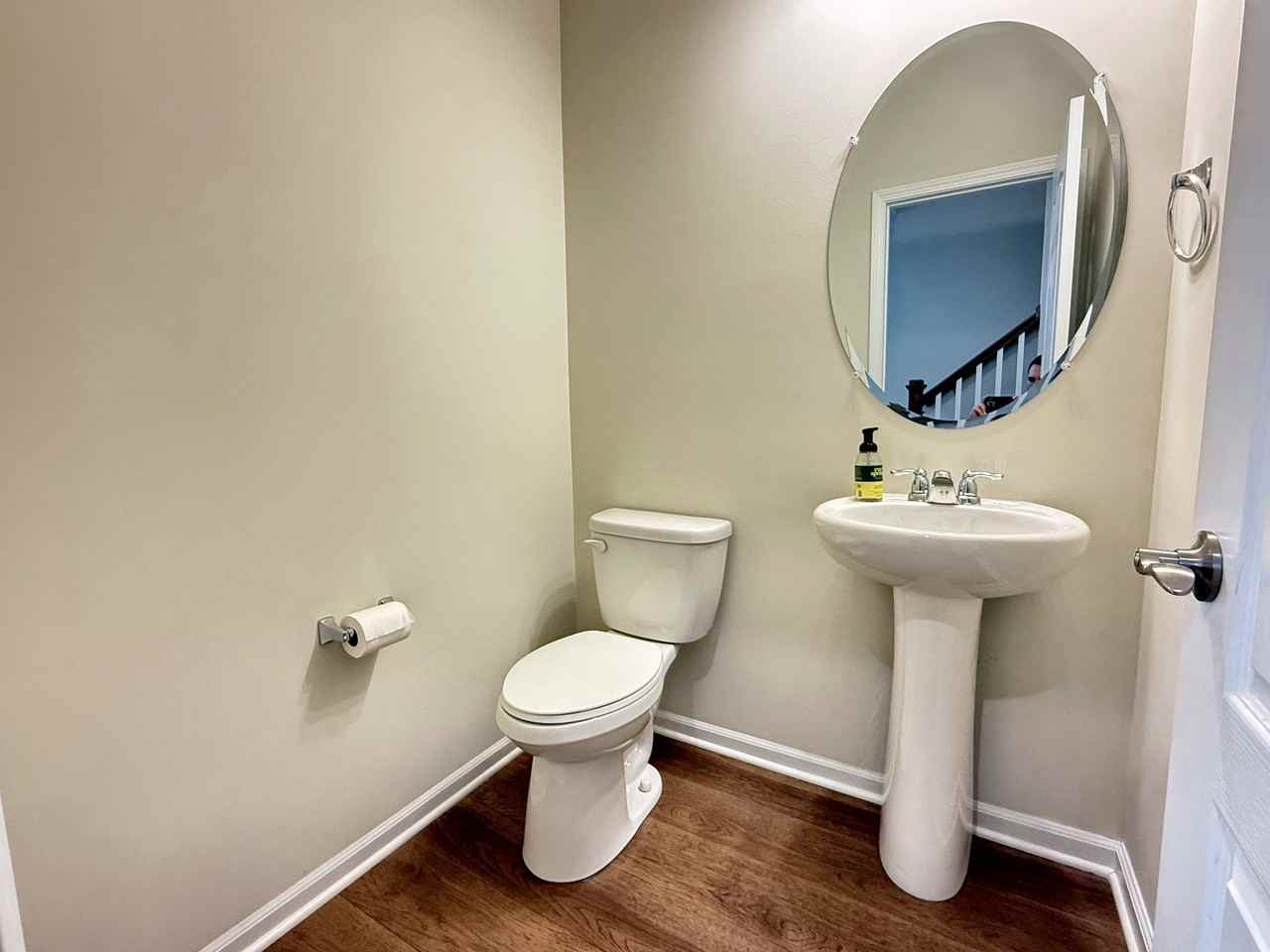 2820 Fairgrove Crescent Dr #1 - Photo 5 of 39