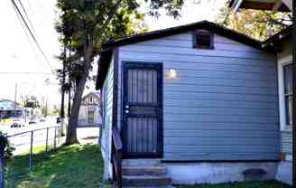 906 W Kings Hwy - Photo 1 of 1