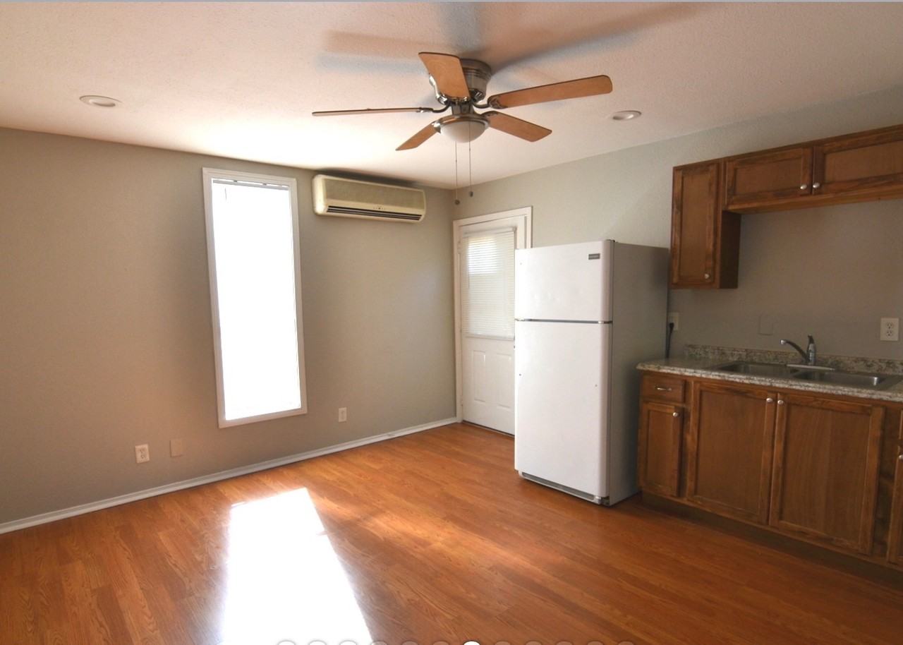906 W Kings Hwy - Photo 5 of 17