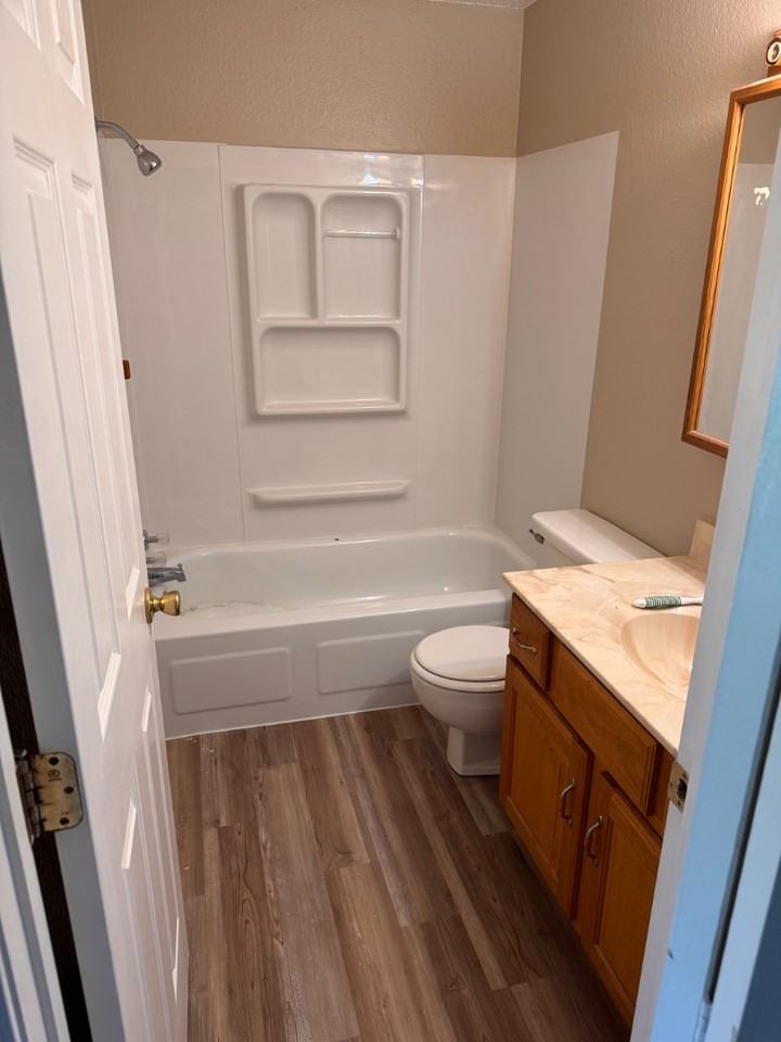 Westwood Manor Apartments - Photo 4 of 10
