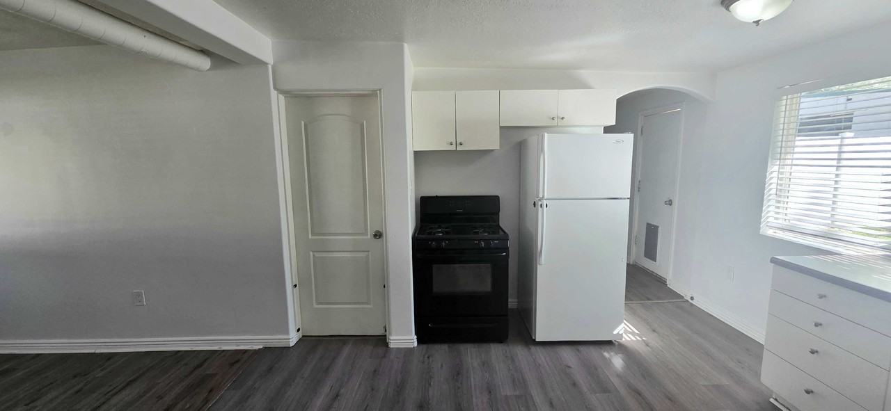 13413 Minuteman Dr #2 - Photo 3 of 25