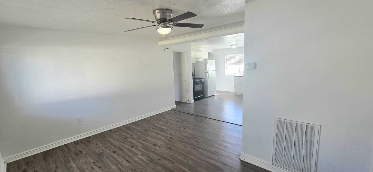 13413 Minuteman Dr #2 - Photo 5 of 25