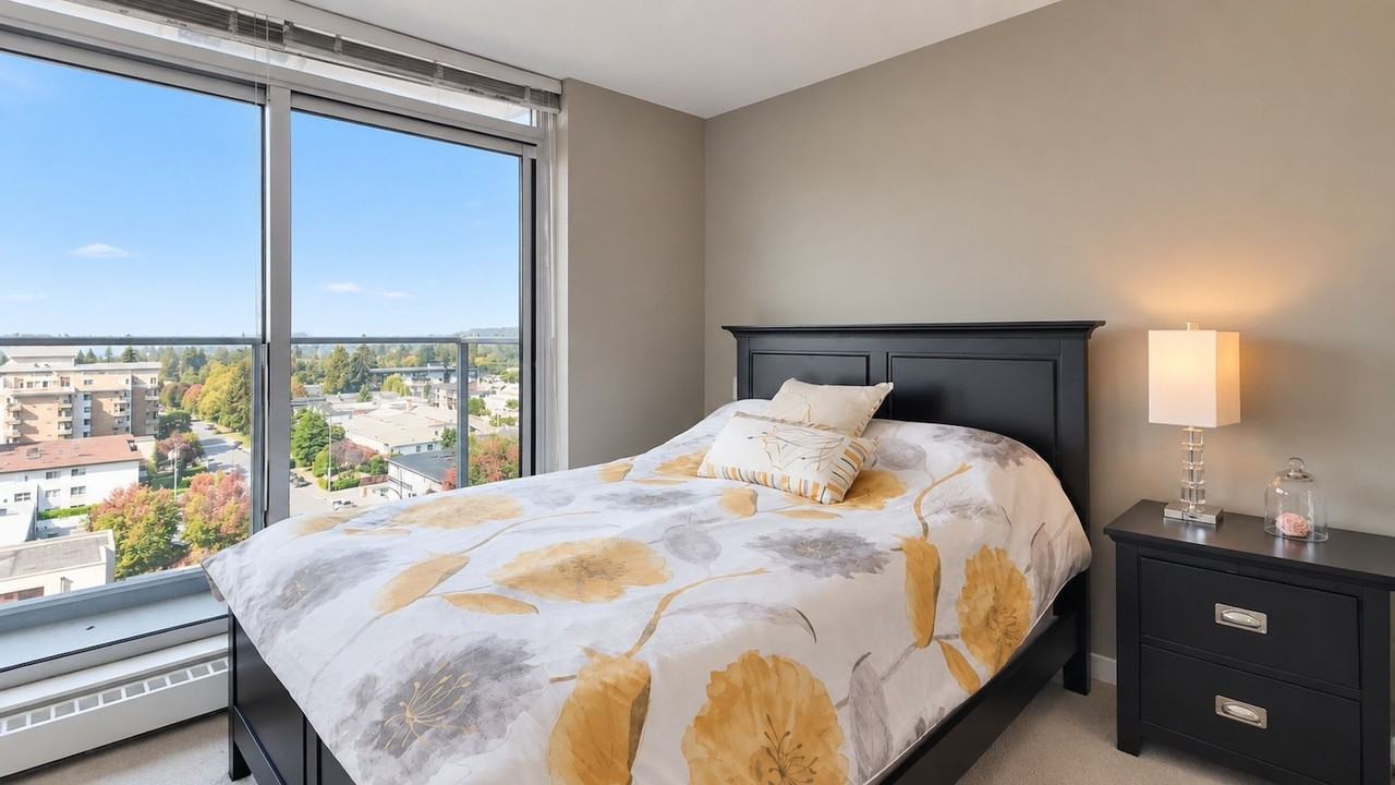 135 17th Street East - Photo 4 of 14