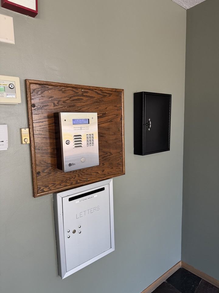 2730 Dale St N - 1Apt 306 #1 - Photo 3 of 32