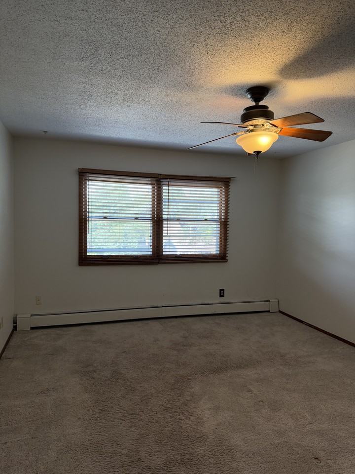 2730 Dale St N - 1Apt 306 #1 - Photo 7 of 32