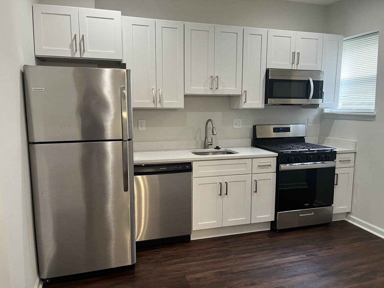 304 Lyndhurst St #1 - Photo 5 of 20