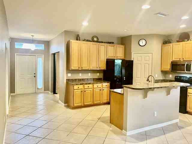 14044 Danpark Loop #1 - Photo 3 of 13