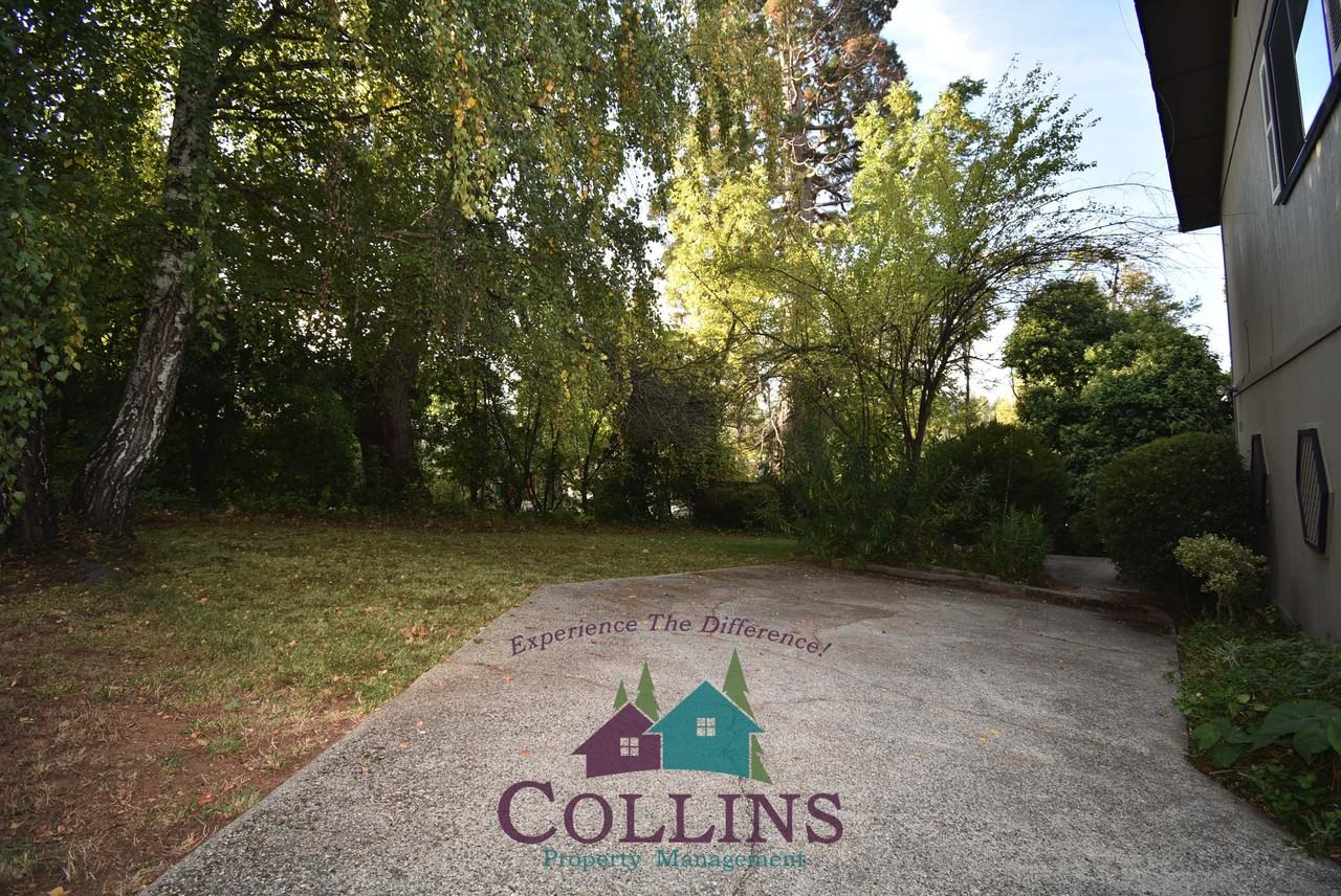 111 Maryland Dr #A - Photo 2 of 17