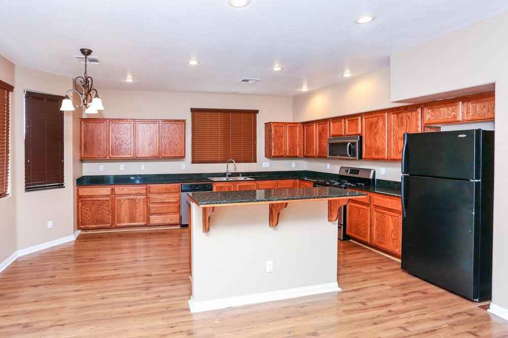 9024 High Horizon Ave - Photo 5 of 18