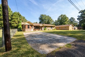 featured image of 204 Livingston Rd Ne #1