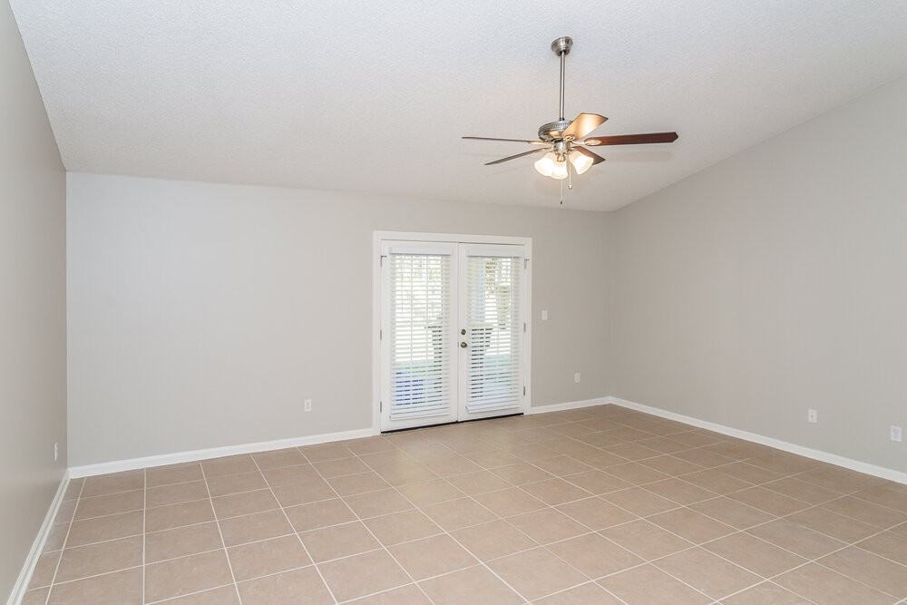 8444 Staplehurst Dr W - Photo 5 of 15