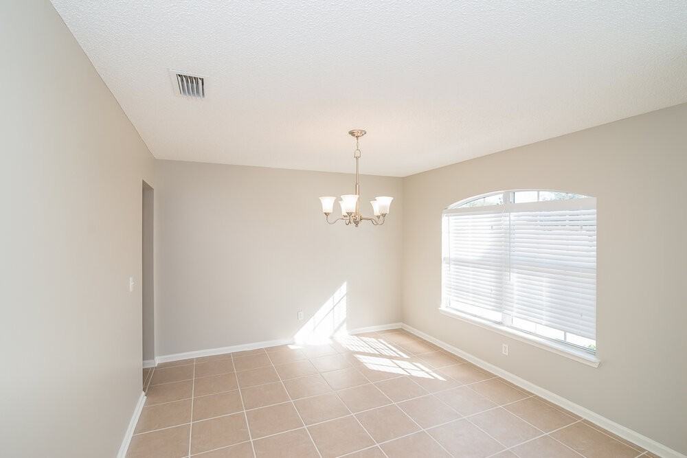 8444 Staplehurst Dr W - Photo 7 of 15