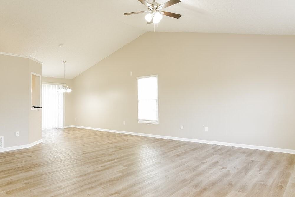 4572 Dungannon Dr - Photo 6 of 17