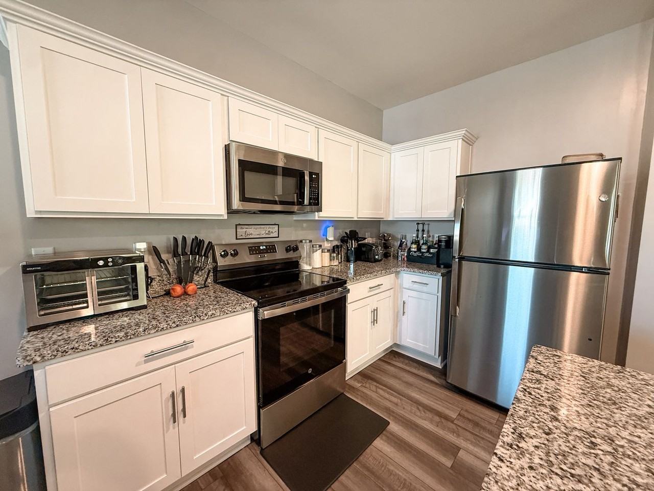 3513 Walker Dr W Apt A - Photo 5 of 18
