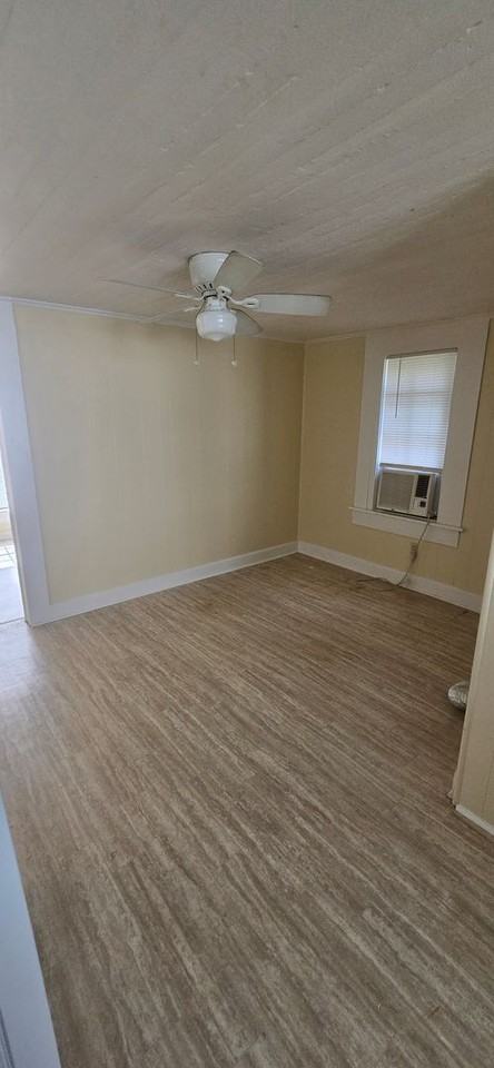 223 Aberfeldy St - Photo 4 of 18