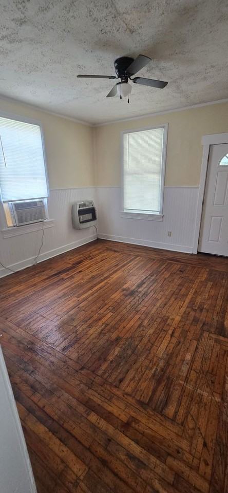 223 Aberfeldy St - Photo 5 of 18