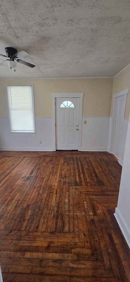 223 Aberfeldy St - Photo 6 of 18