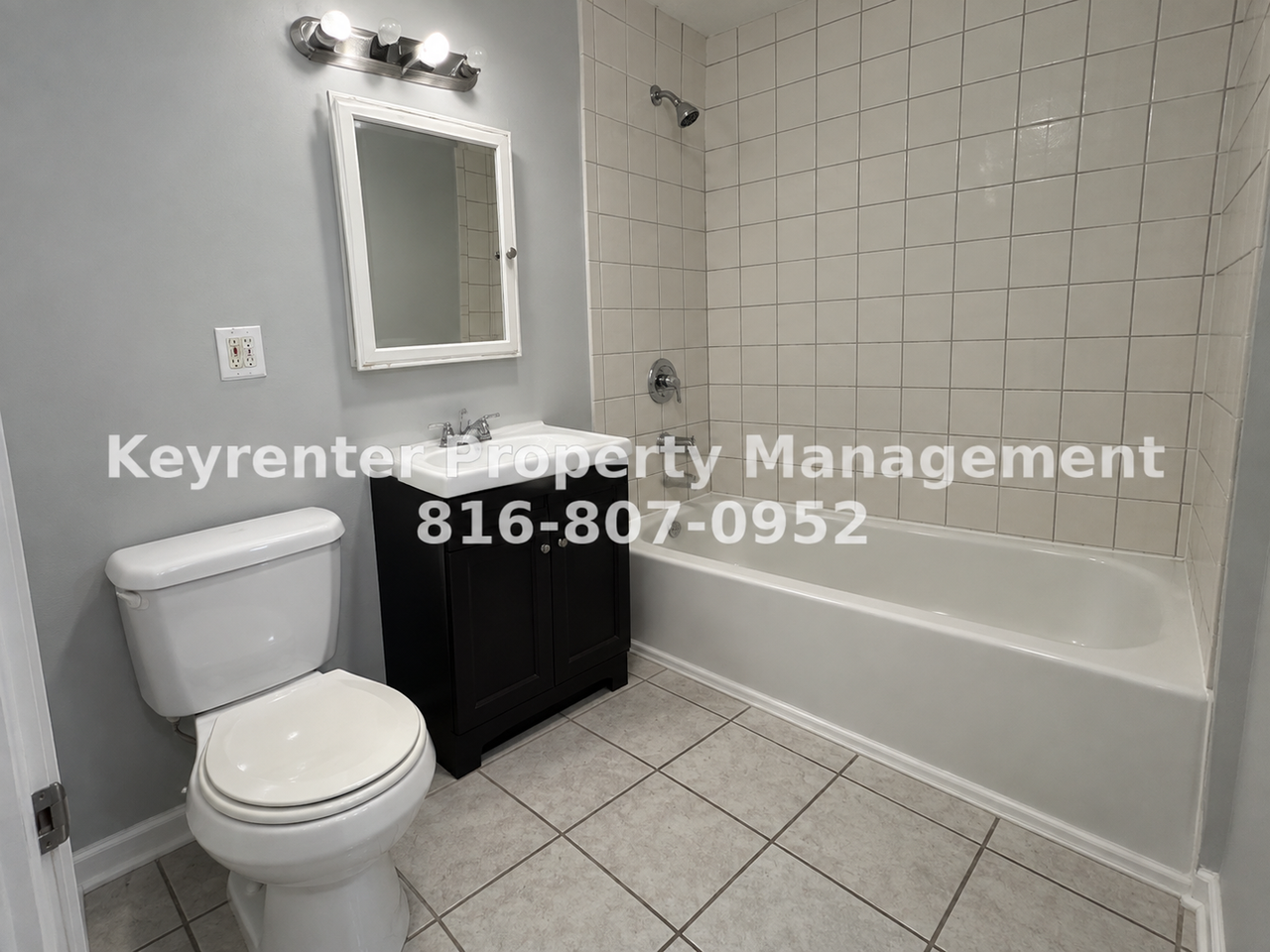 8022 Garfield Ave - Photo 3 of 13