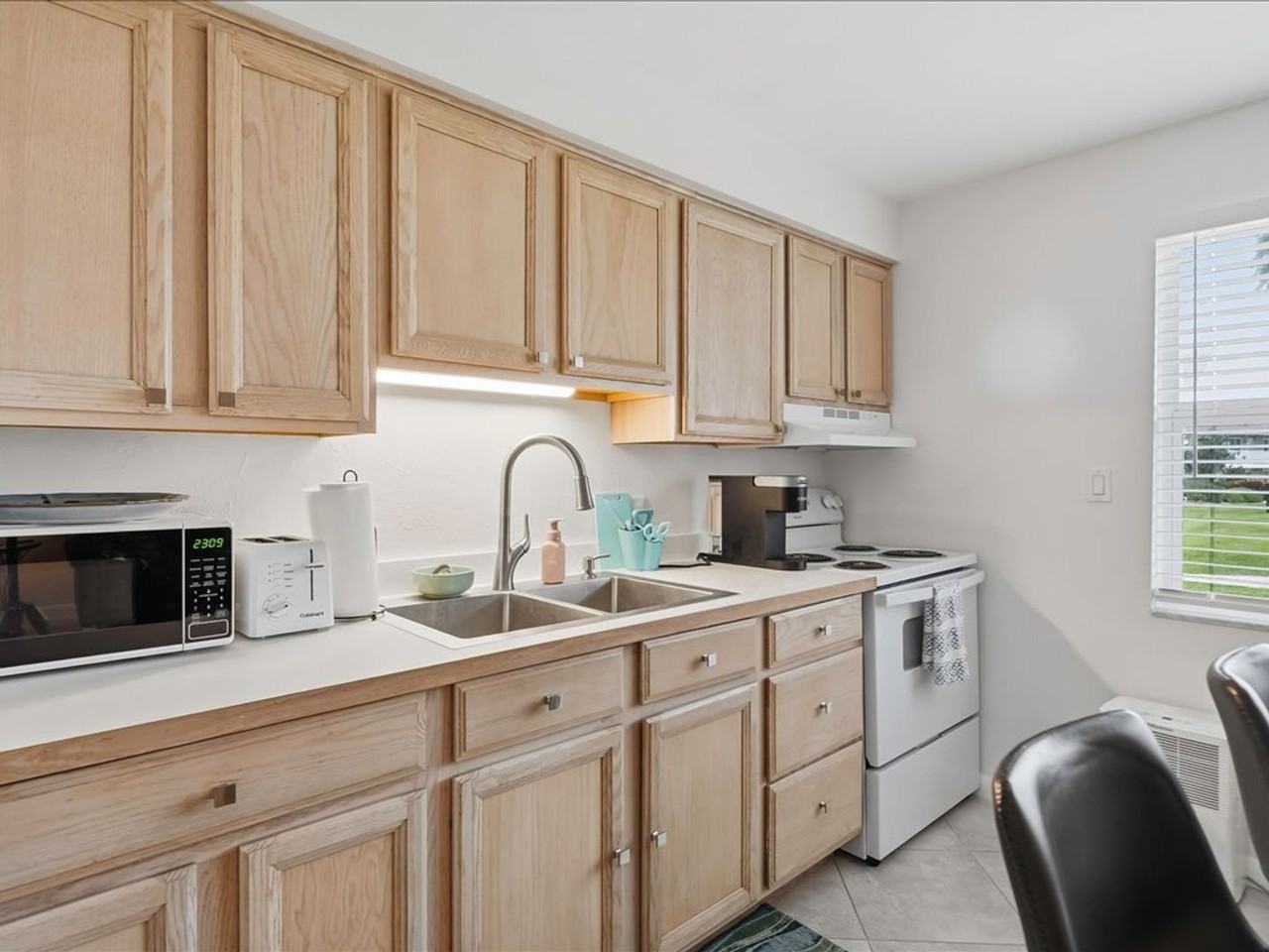 850 Palm St - Photo 6 of 21