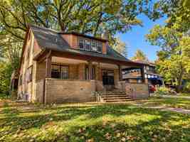 featured image of 205 N Busey Ave