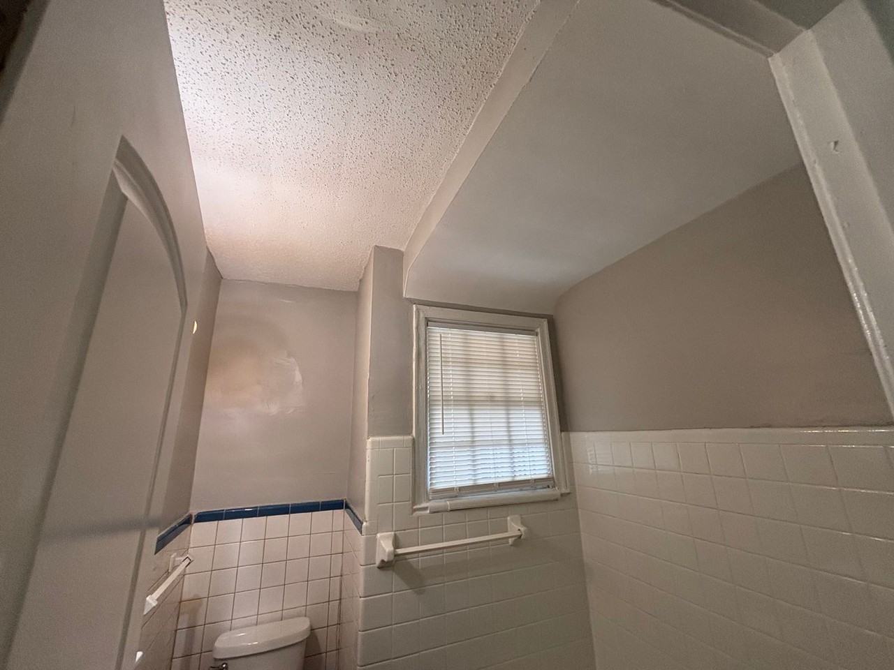 2188 Jackson Ave - Photo 5 of 12