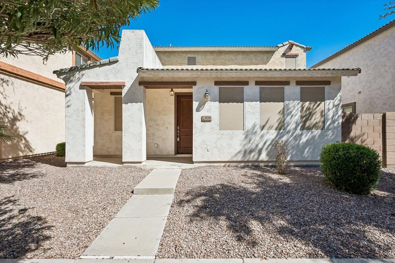 4256 E Carla Vista Dr - Photo 2 of 27