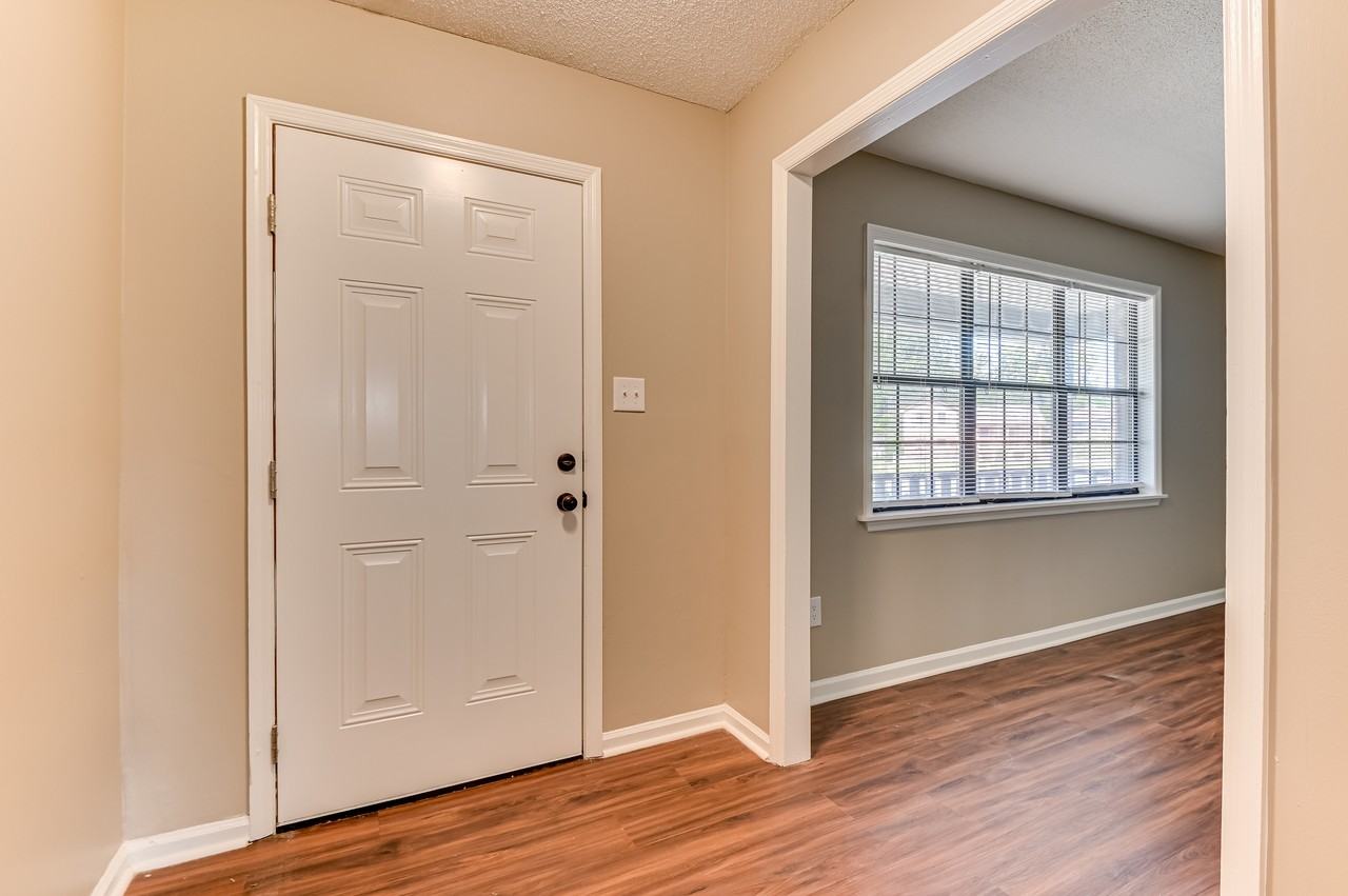 2416 Crystal Ct #1 - Photo 5 of 43