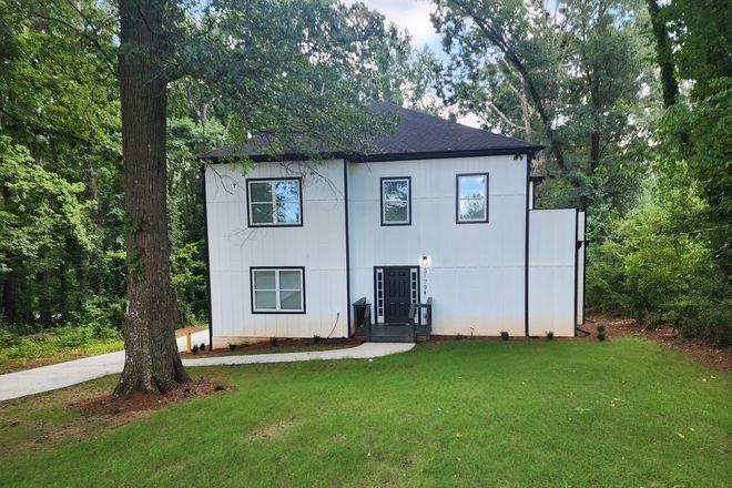 3179 Alston Dr - Photo 2 of 17