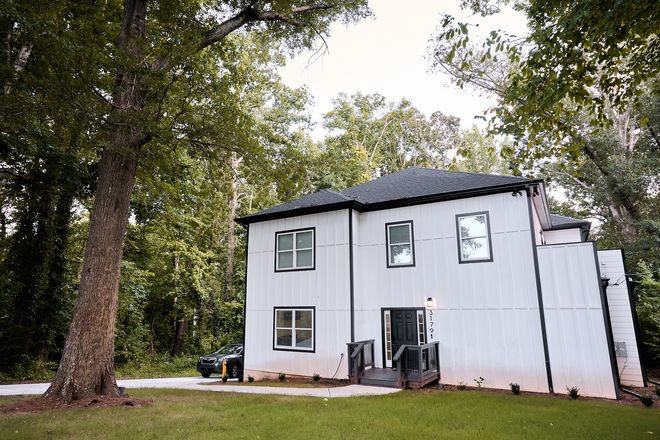 3179 Alston Dr - Photo 3 of 17