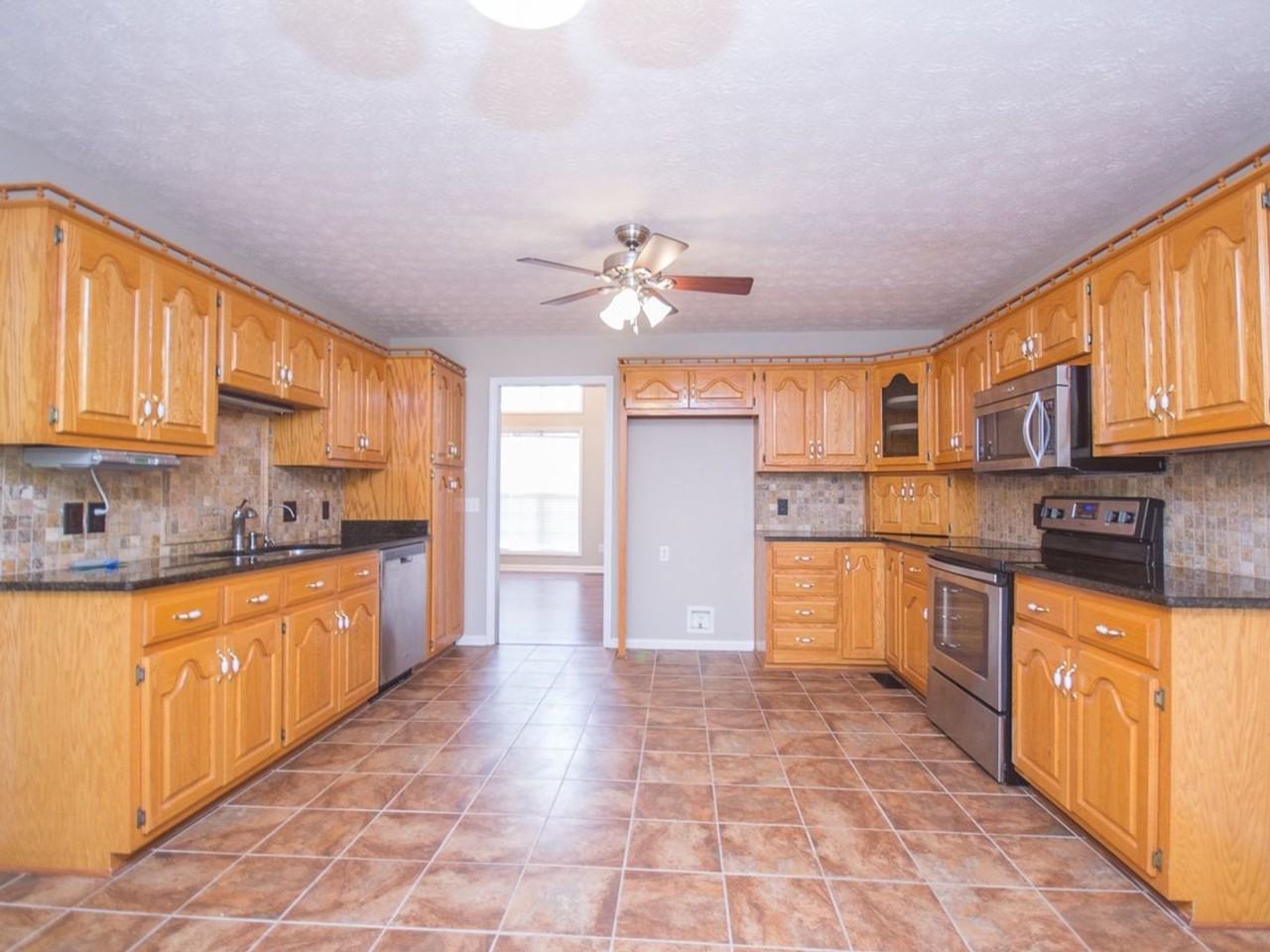 26746 Lydia Joe Dr - Photo 7 of 25