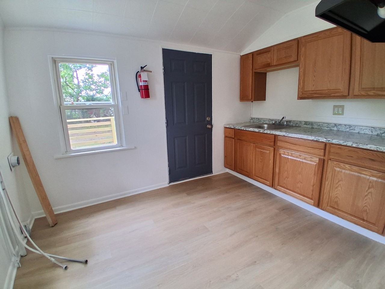 71 Hampton St - Photo 6 of 22
