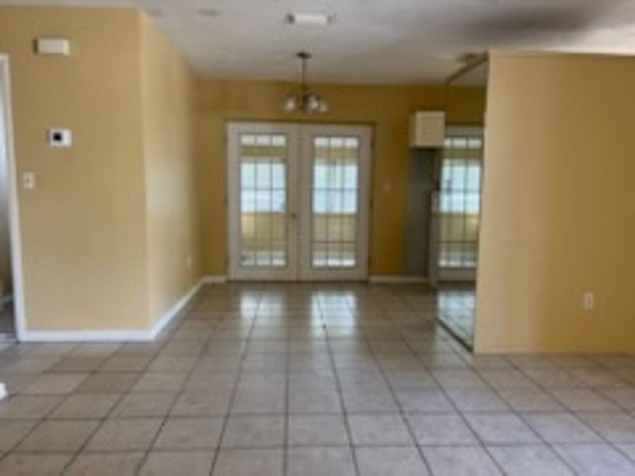 1407 Whitewood Dr - Photo 4 of 12
