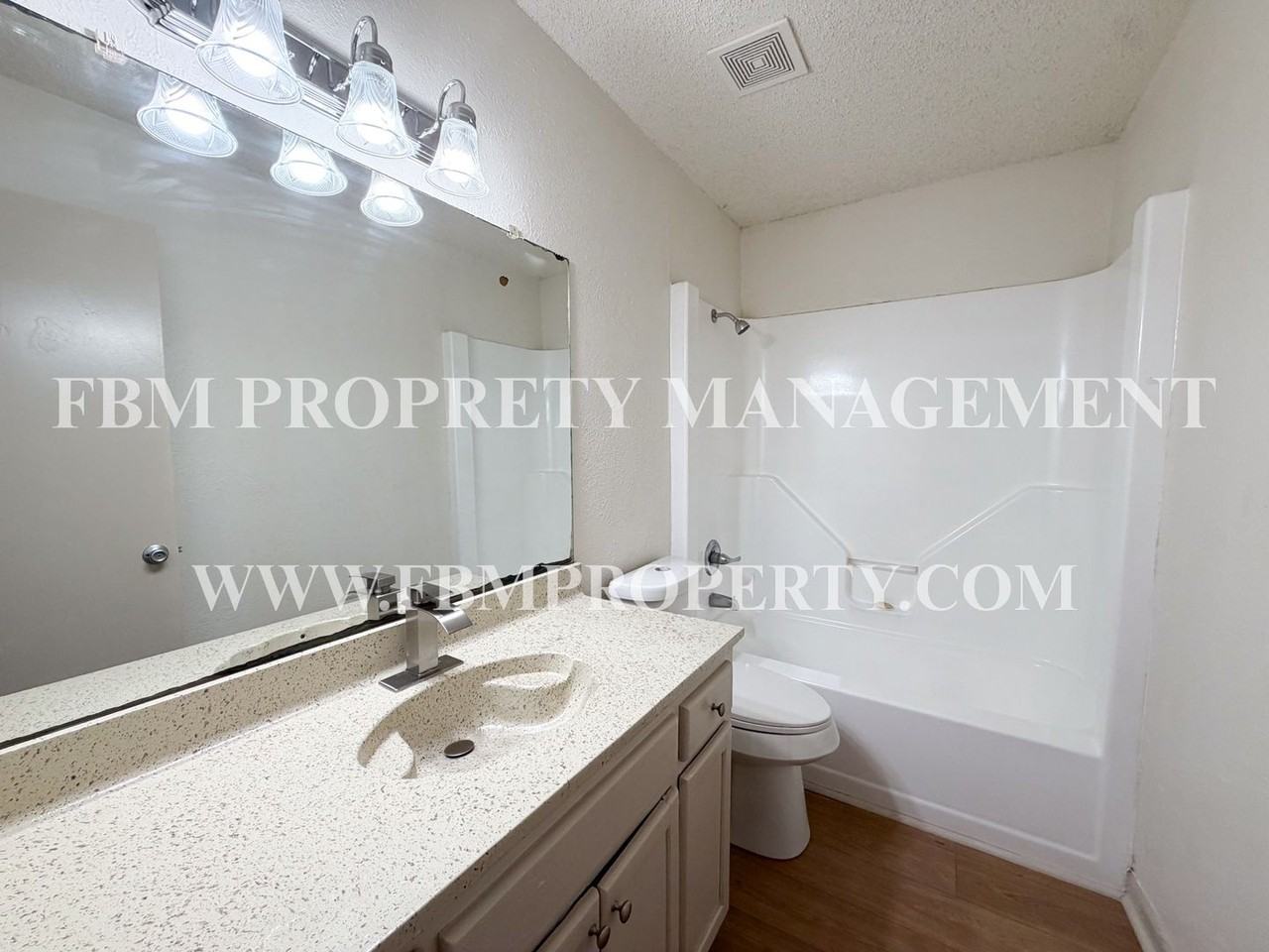 1020 Northwood Blvd #5 - Photo 7 of 12
