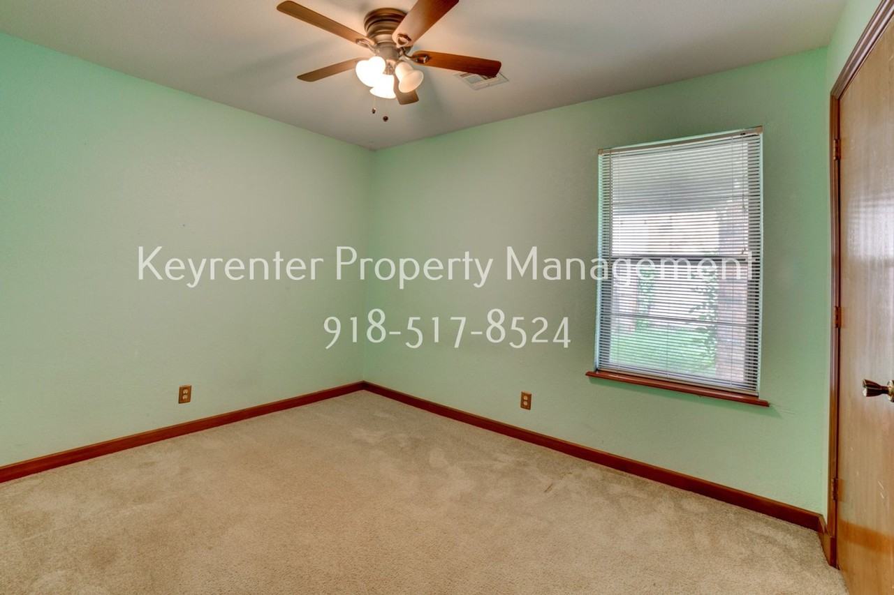 2505 E Princeton St - Photo 7 of 26