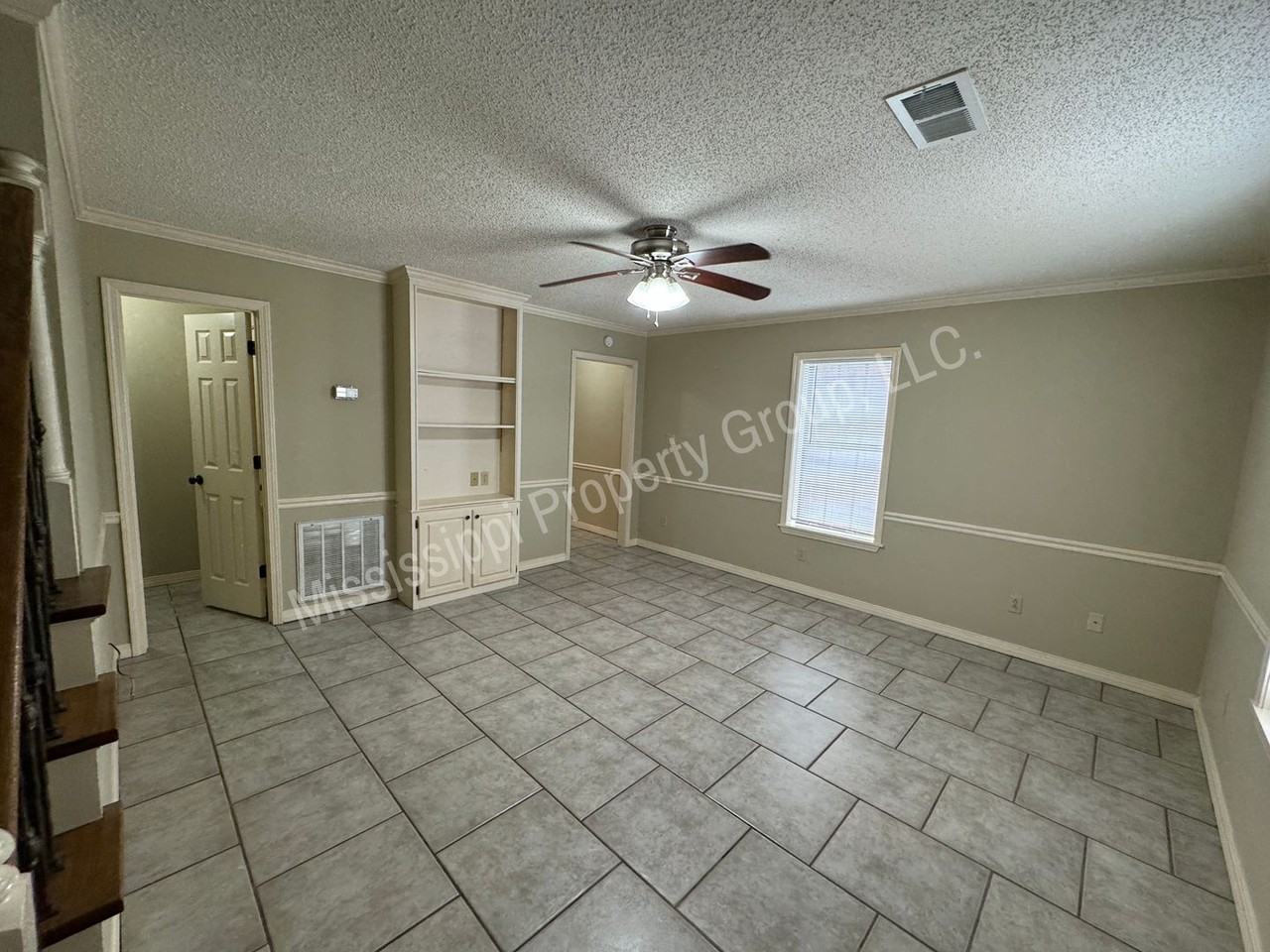 1646 Garfield Ave - Photo 2 of 24