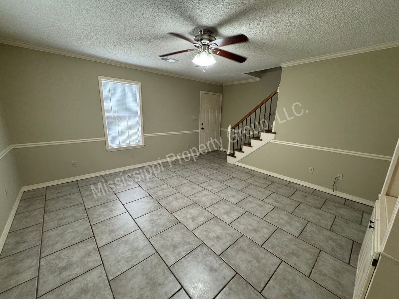 1646 Garfield Ave - Photo 3 of 24