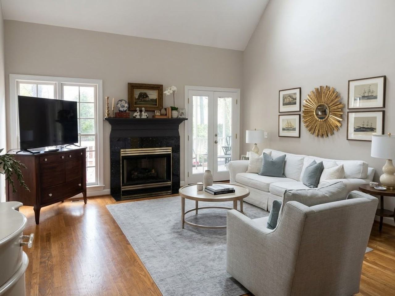 1410 Hollybriar Dr - Photo 3 of 23
