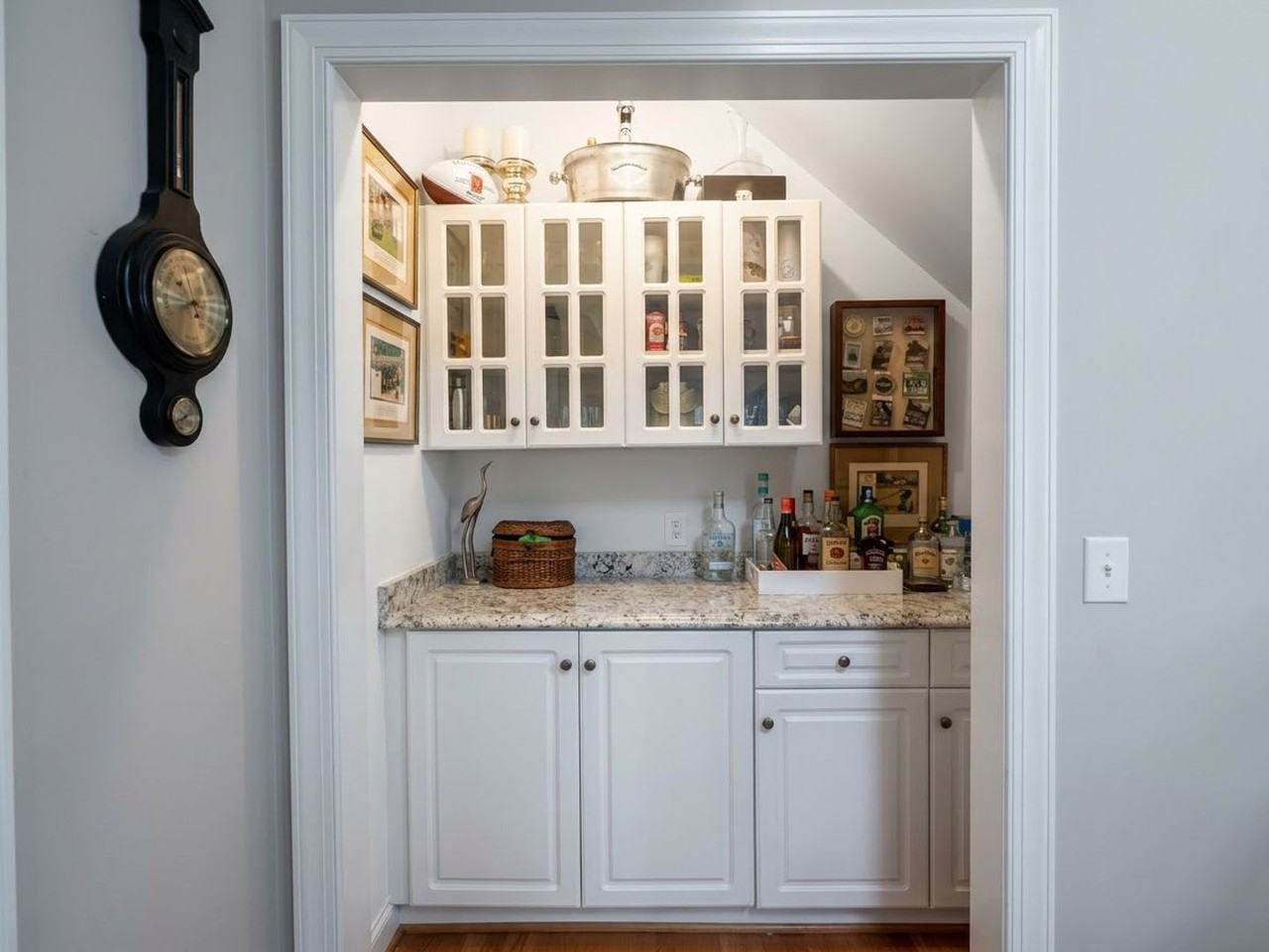 1410 Hollybriar Dr - Photo 4 of 23