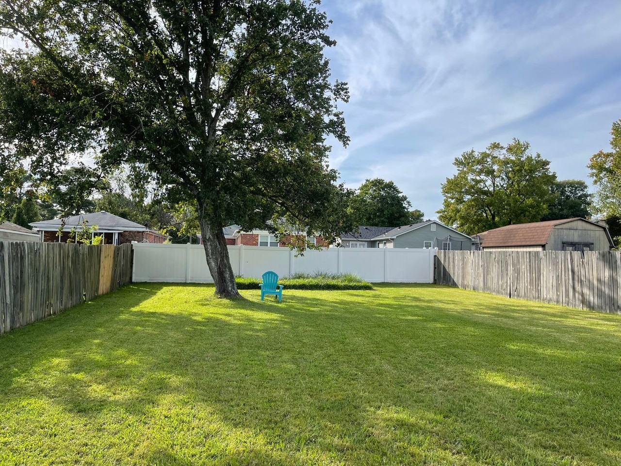 1505 Wood Ave - Photo 2 of 11