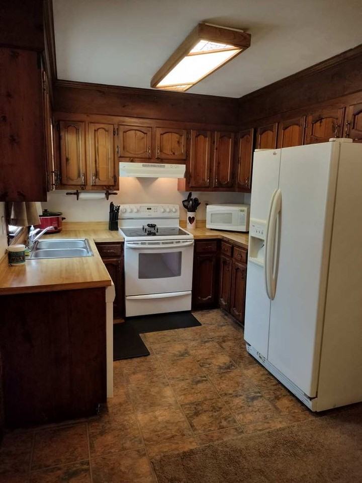 1505 Wood Ave - Photo 6 of 11