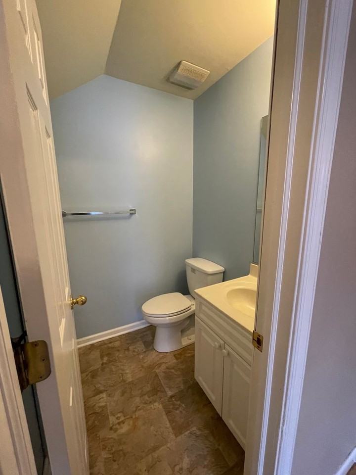 821 George Howe St - Photo 7 of 14