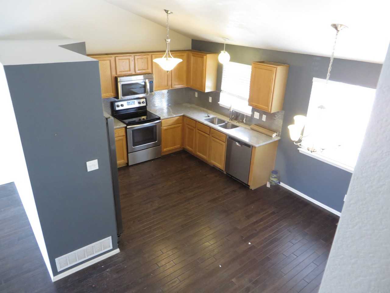 5353 E 128th Cir - Photo 4 of 19
