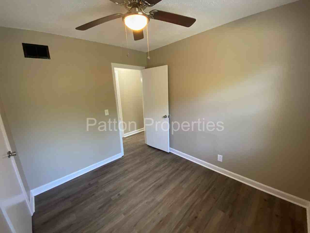 228 Lakeridge Pkwy - Photo 7 of 18