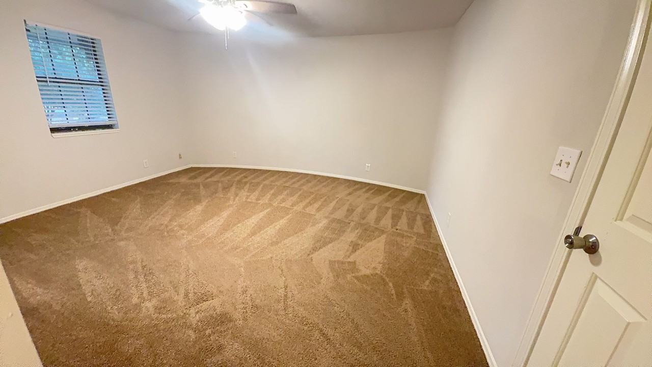 4786 Rustling Oaks Dr - Photo 6 of 11