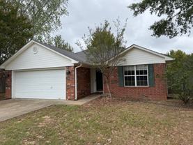 1700 Longfellow Dr - Photo 1 of 1