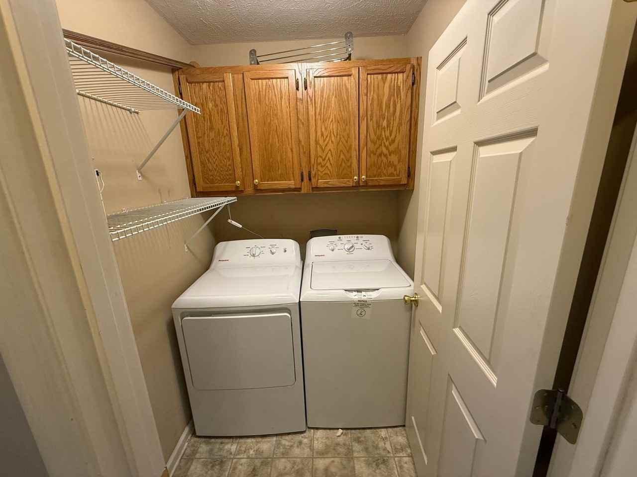 1700 Longfellow Dr - Photo 4 of 17