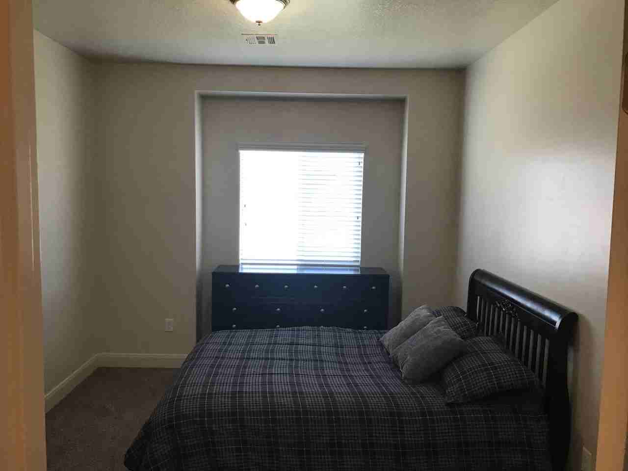3198 E 2805 S - Photo 7 of 14