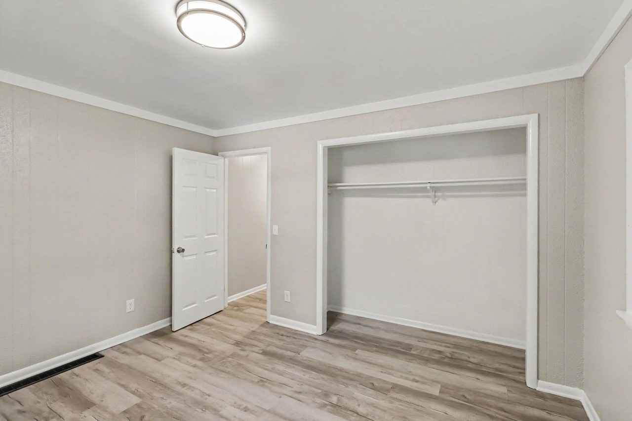 702 Fenimore Ave - Photo 3 of 16