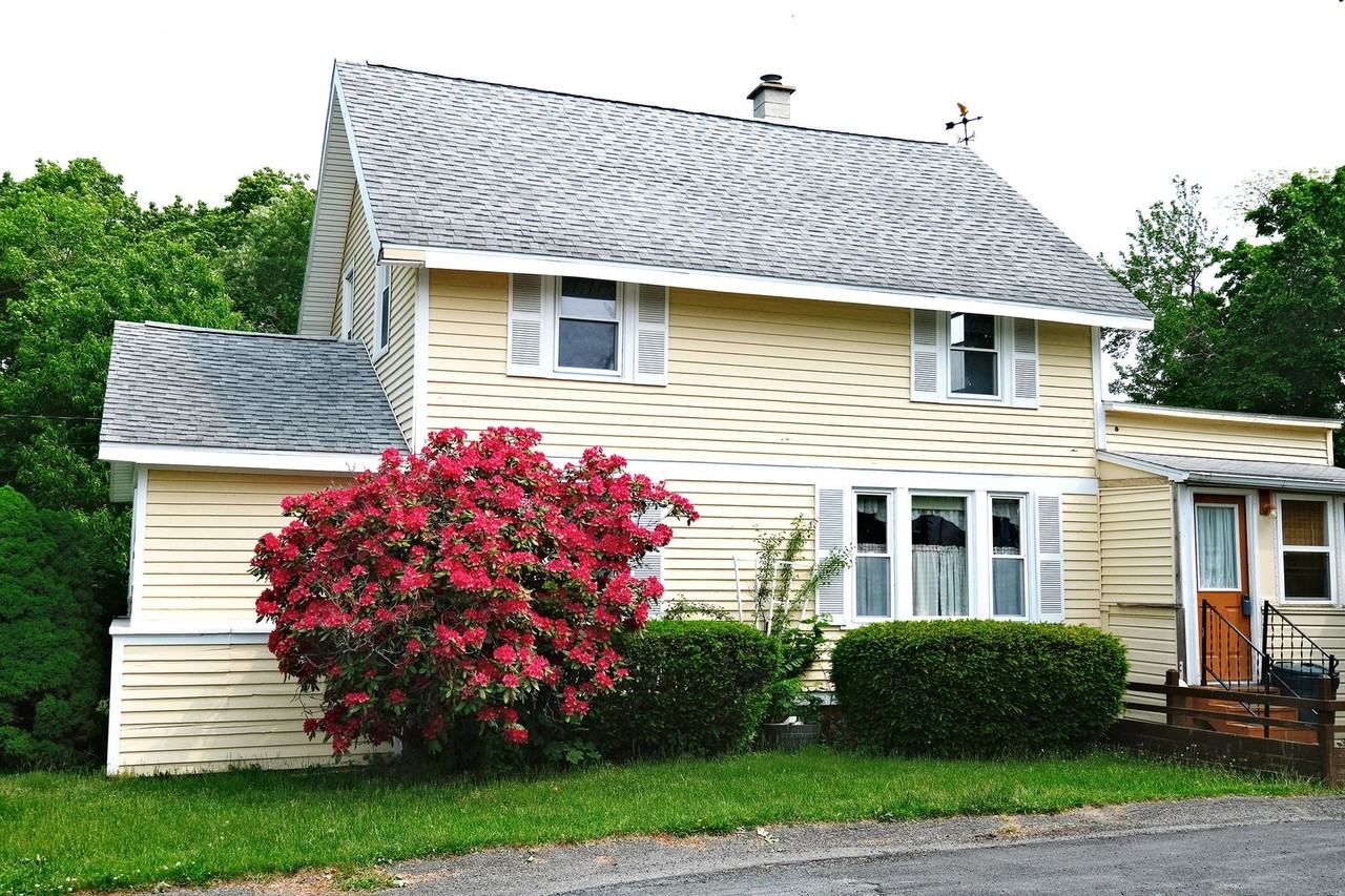 1 Linden Ave - Photo 2 of 7